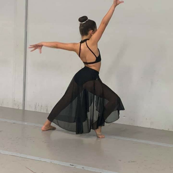 Meet your Posh Ambassador, Michelle - Picture 8 of 16